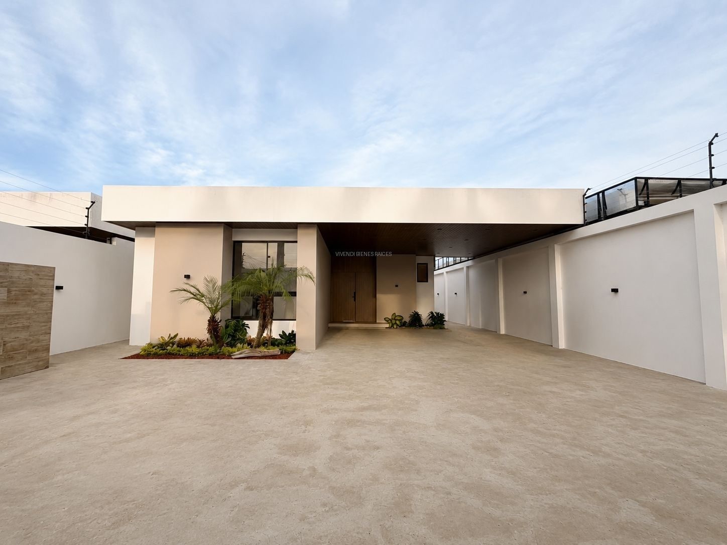 Casa de Una Planta en Venta | Área BBQ • Amplio Patio